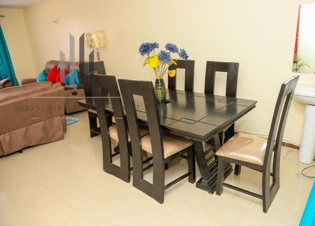 Jacky'S Milimani Suites Nakuru Eksteriør bilde